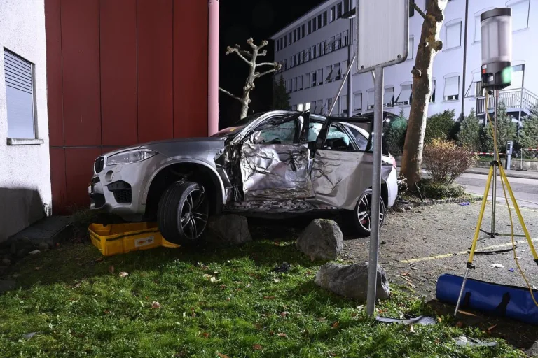 Schlieren ZH – Nach tödlichem Raserunfall - Beifahrerin verhaftet