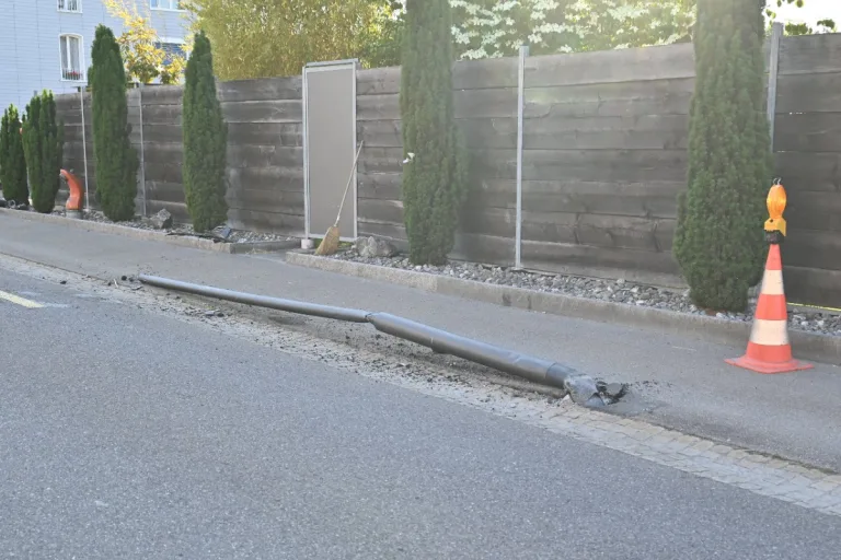 Rorschacherberg SG - Unfallfahrer haut ab - Polizei entzieht ihm den Asweis