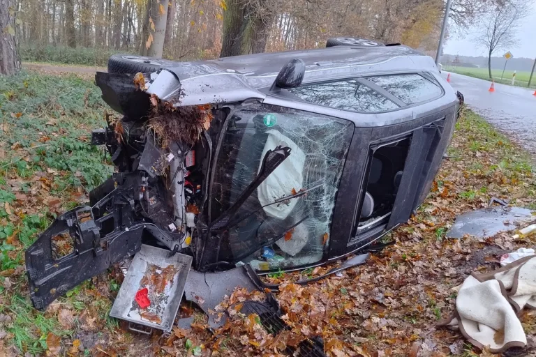 Schermbeck NW - Schwerer Unfall zwischen zwei Autos 