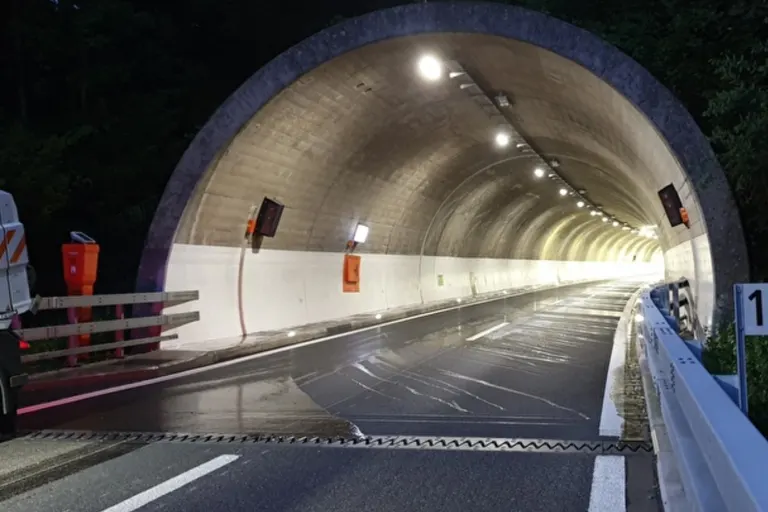 Sperrung Engiberg- und Schönegg-Tunnel