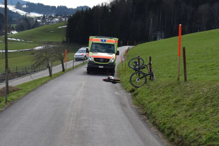 Waldstatt AR – Unfall mit Velo nach Ausweichmanöver