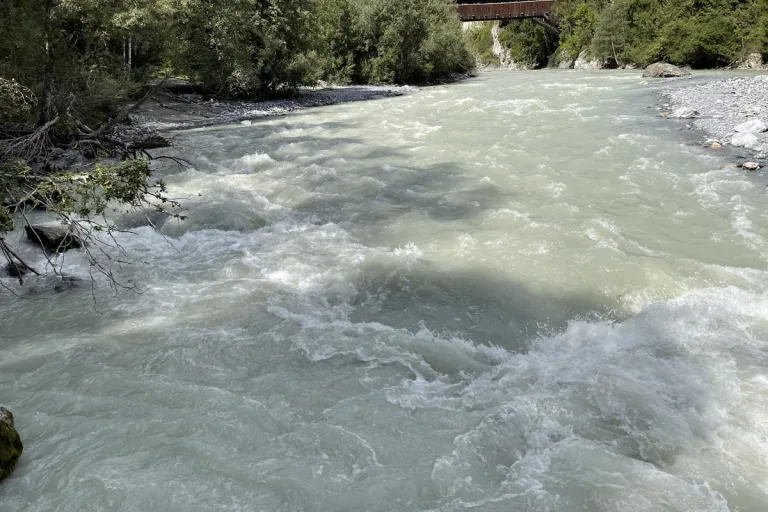 Scuol GR - Kajakfahrer nach Unfall verstorben
