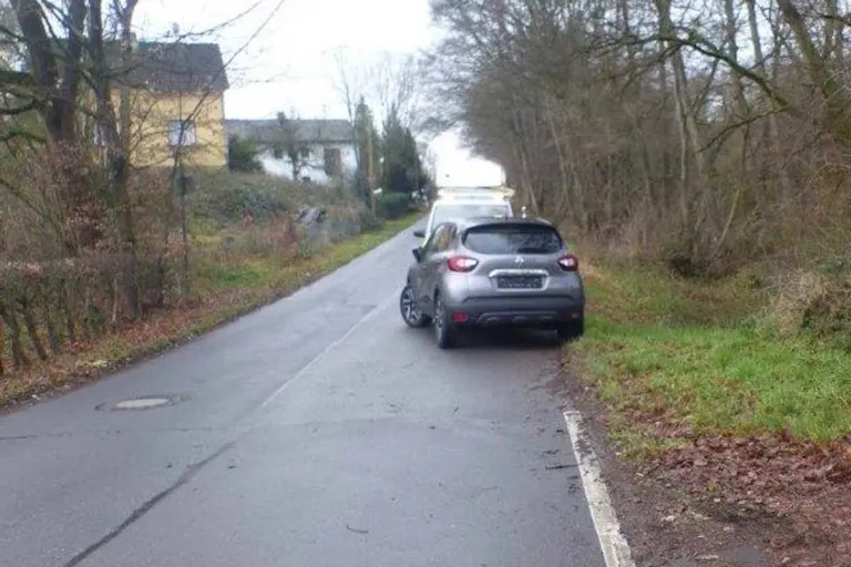 Bonn - Leiche im Kofferraum gefunden! Zwei Verhaftungen