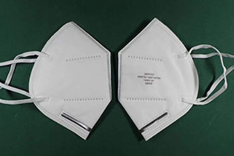 Achtung - Auch diese Maske bringt ein Gesundheitsrisiko mit sich!