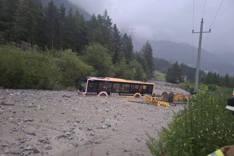Schnann – Muren erfassen Linienbus