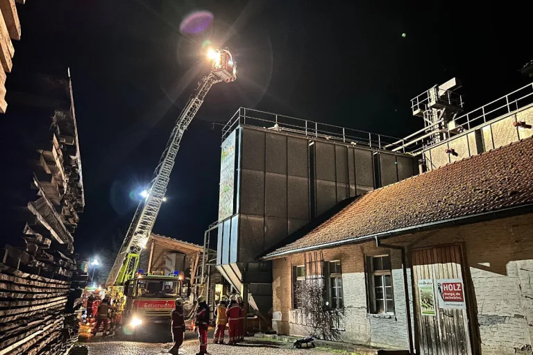 Unterstammheim ZH – Brand eines Silo in Sägerei