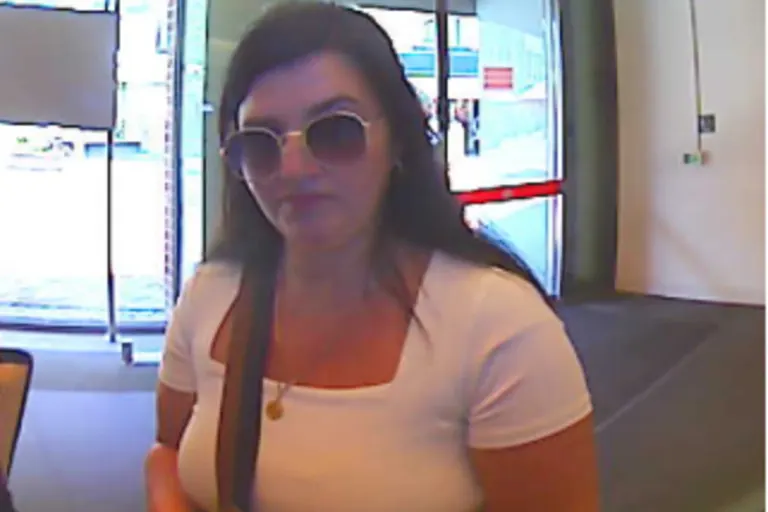 Nordhorn –  EC-Karte gestohlen - wer kennt diese Frau?