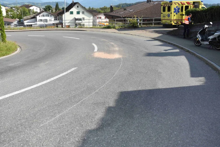 Uznach SG – Verletzt nach Selbstunfall unter Alkoholeinfluss