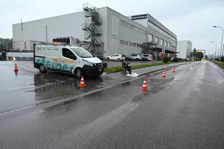 Gossau SG – Motorradfahrer (18) bei Unfall verletzt