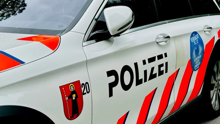 Unfall auf der A3 bei Filzbach GL - Am Steuer eingeschlafen