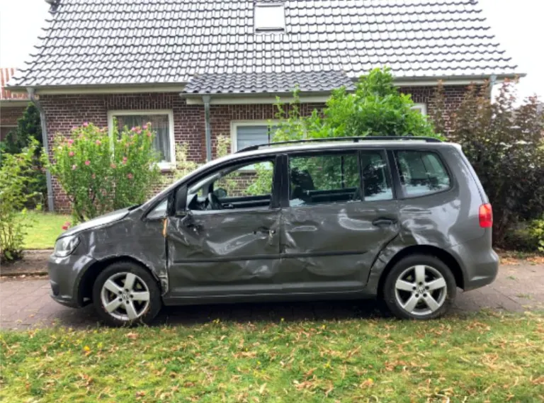 Stade – Autofahrer flüchtet nach Unfall
