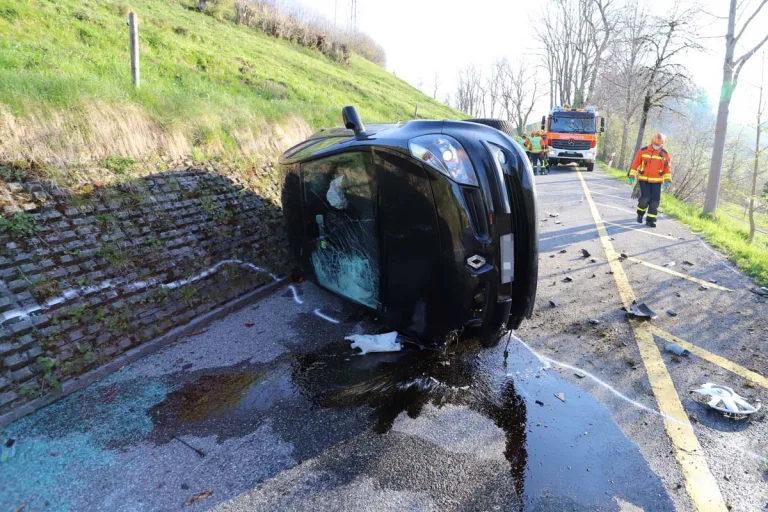 St. Gallen – 18-Jähriger baut fahrunfähig einen Unfall