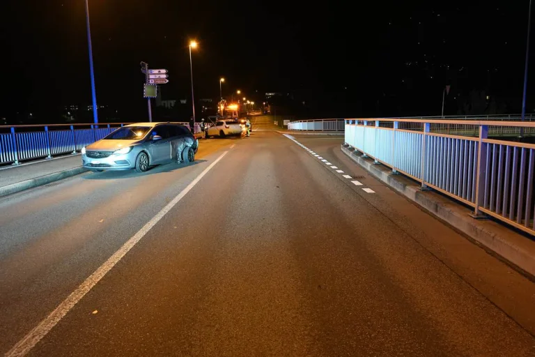 Flums SG - Unfall von einer Polizeipatrouille beobachtet