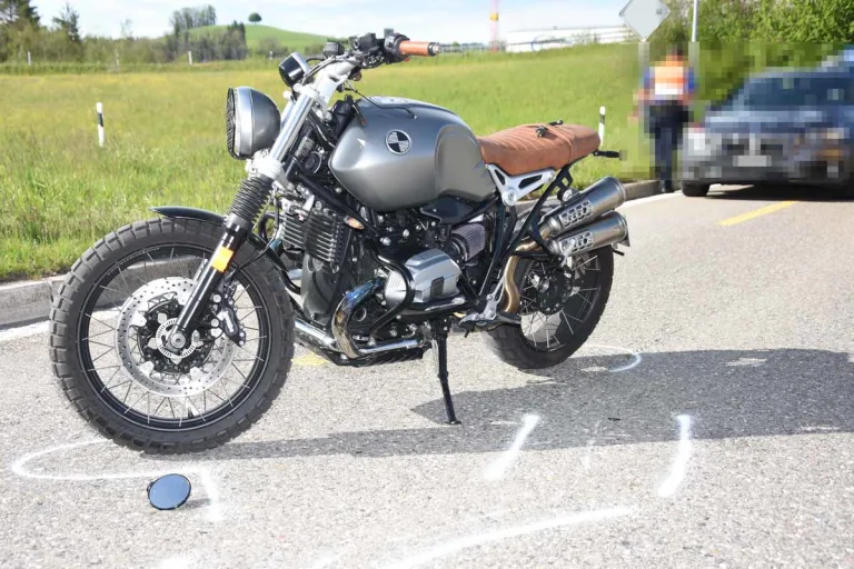 Oberbüren SG - Biker bei Unfall verletzt