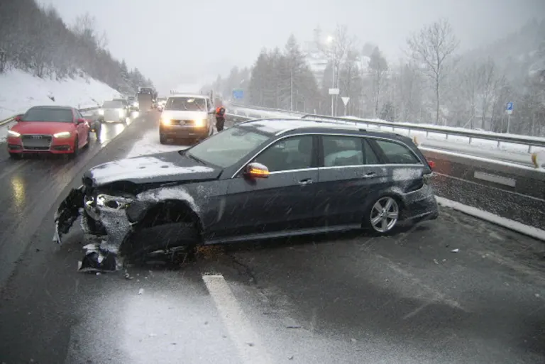 A2 Wassen UR – Selbstunfall mit Personenwagen