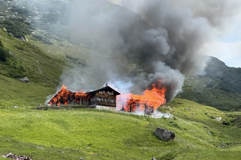 Murg SG – Alpgebäude bei Brand komplett zerstört