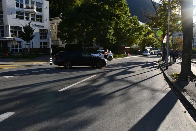 Chur GR -  Verkehrsunfall zwischen einem Auto und einem Motorrad