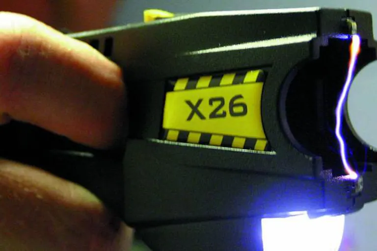 Burgdorf BE – Renitenter Mann durch Polizei mit Taser angehalten