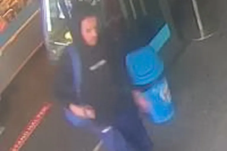 Hergiswil NW - Zeugen nach Raubüberfall auf Bahnhofkiosk gesucht