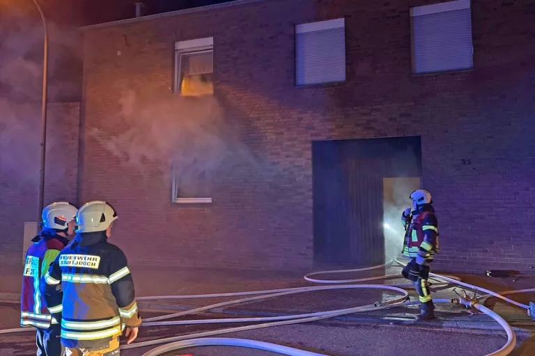 Jülich – Bewohnerin verstirbt nach Brand in Wohnung