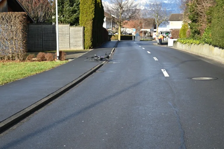 Mels SG - Zusammenprall zwischen Auto und Velo