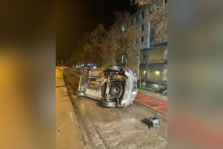 Uster ZH – Bei Unfall mit Fahrzeug überschlagen
