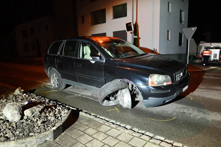 Oberbüren SG – Selbstunfall mit Auto 