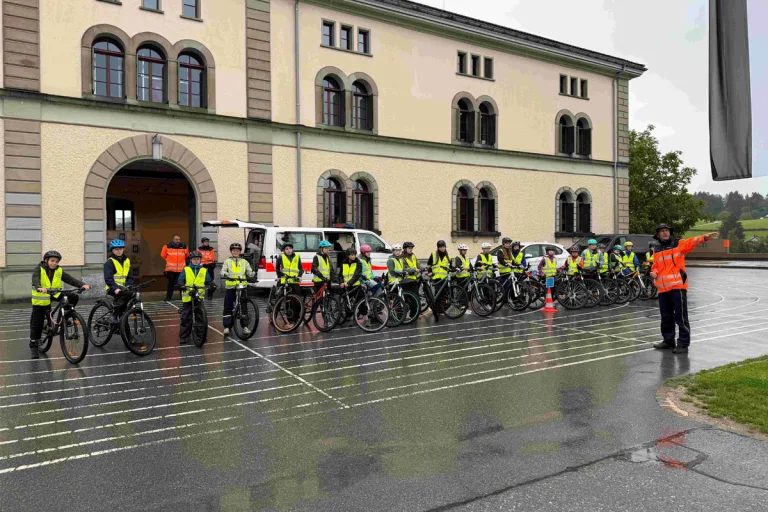 Teufen AR – 217 Schülerinnen und Schüler absolvieren Veloprüfung