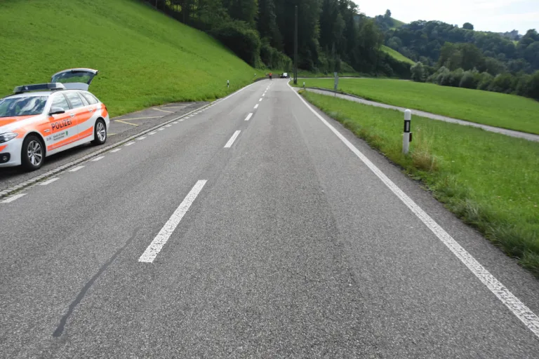 Eggersriet SG – Unfall zwischen Velo und Motorrad