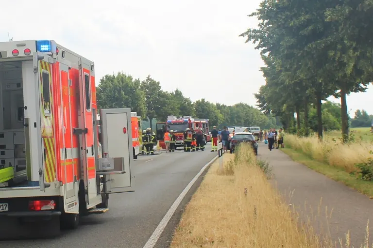 Willich NW - Motorradfahrer tödlich verunfallt 