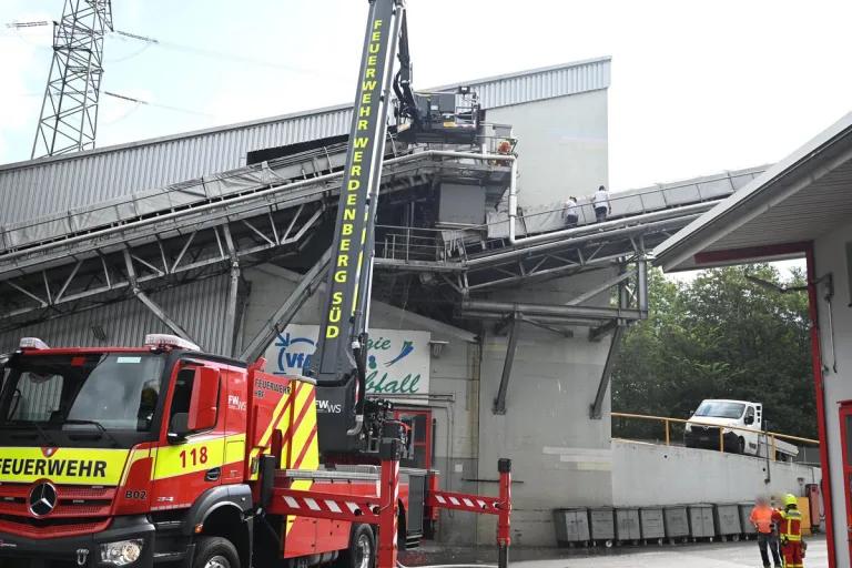 Buchs SG - Unsachgemäss entsorgte Flüssigkeiten führen zu Brand 