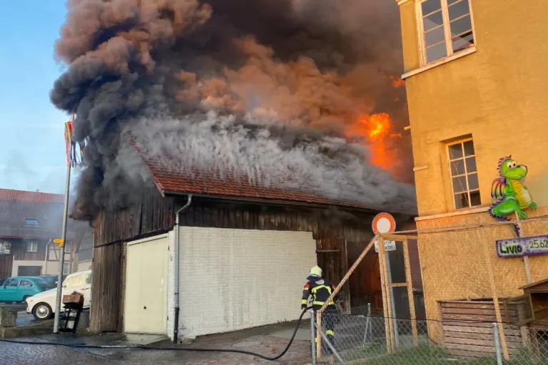Hägglingen AG - Schopf durch Feuer zerstört