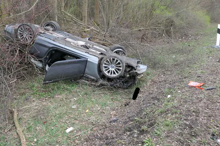 Dortmund - Schwerer Unfall - Auto überschlägt sich auf A 45