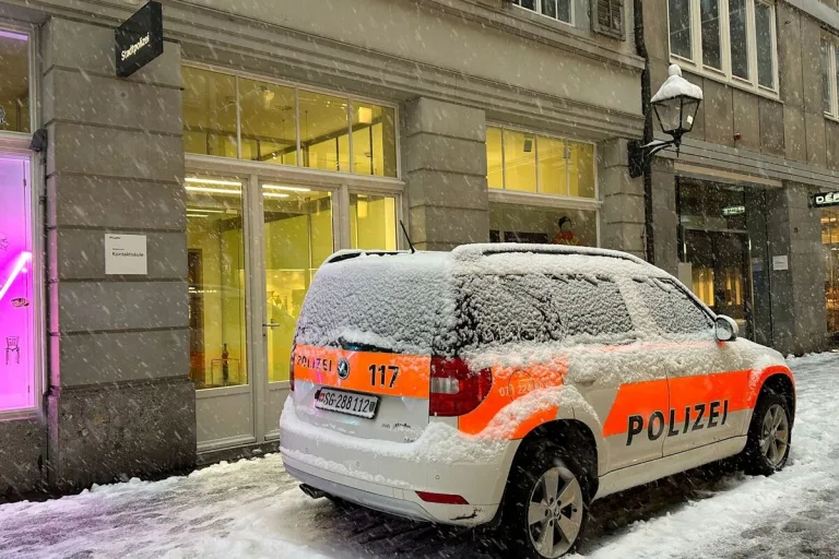 St.Gallen - 12 Mal polizeiliche Hilfe an Weihnachten