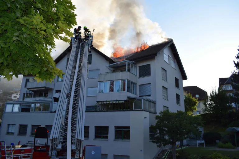 Herisau AR – Brand eines Wohn- und Geschäftshauses
