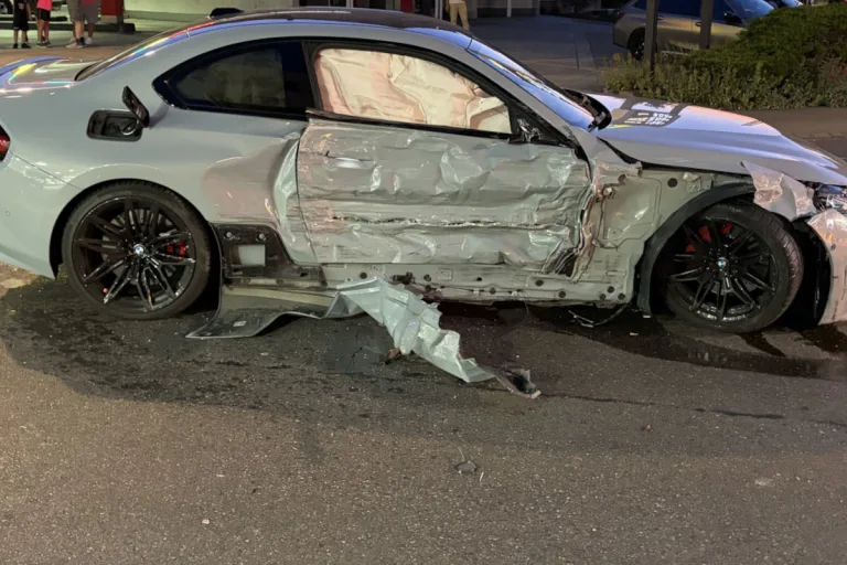 Frauenfeld TG – Auto prallt bei Tankstelle in parkiertes Fahrzeug