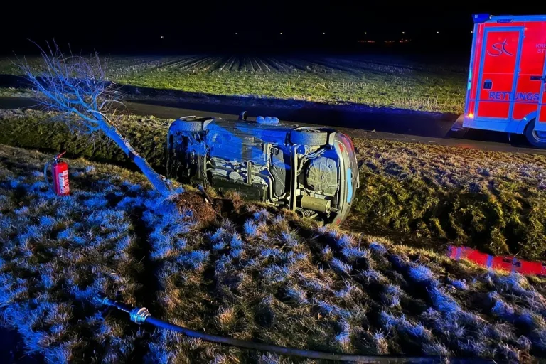 Hamm-Bockum/A1 - Auf der Flucht verunfallt