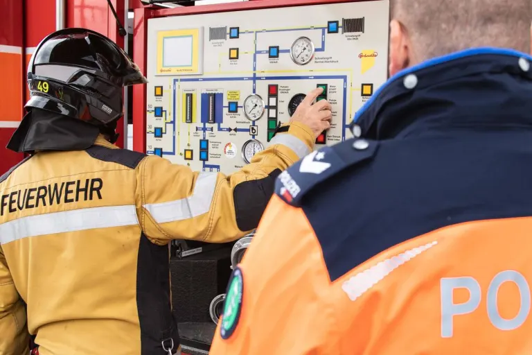 Abtwil SG - Jugendliche setzen Papierhandtuchspender in Brand