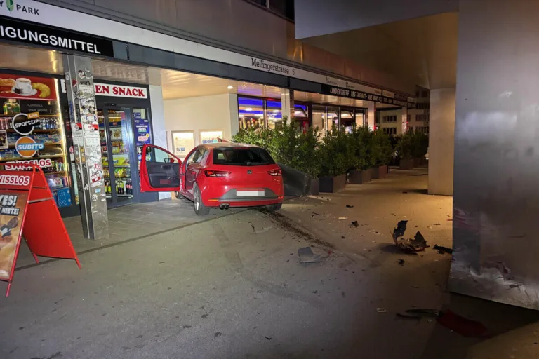Baden AG – Unfall wegen Sekundenschlaf
