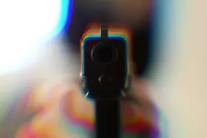 Pewsum - Mann schoss auf Fußgänger!
