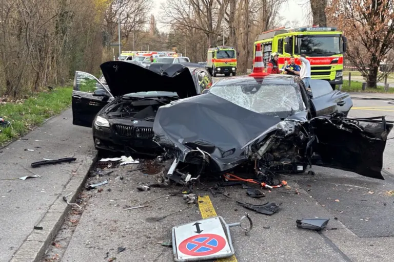 Zürich – Fünf Verletzte nach Raser-Unfall am Mythenquai