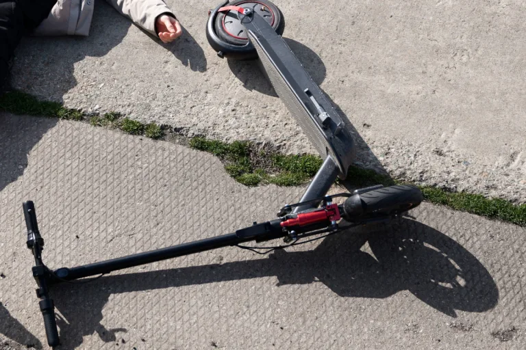 Cadenazzo TI – E-Scooter-Fahrer (30) nach Sturz in Lebensgefahr