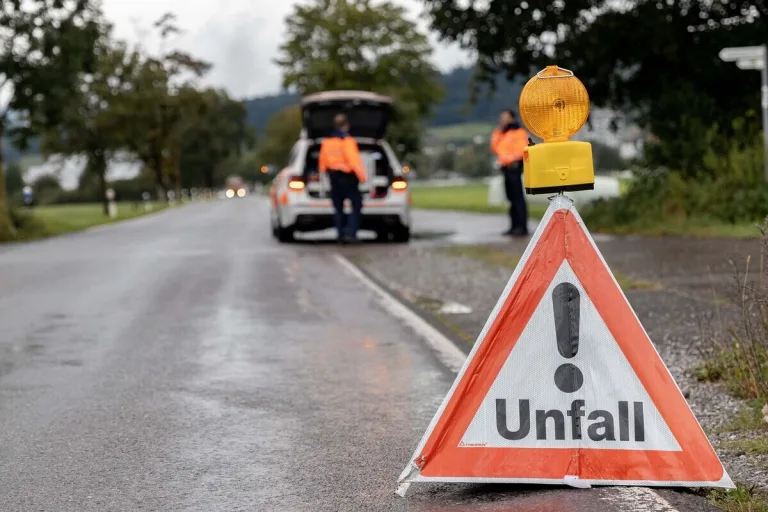 Unfall Heerbrugg SG - Autofahrer erfasst 7-Jährigen und fährt weiter