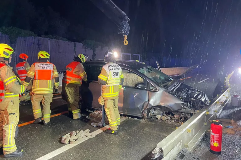 Wattens – Zwei Verletzte nach Unfall auf der A12