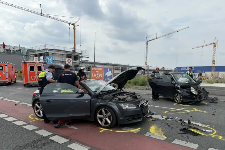 Dortmund NW – Zwei Verletzte bei Unfall mit Frontalkollision