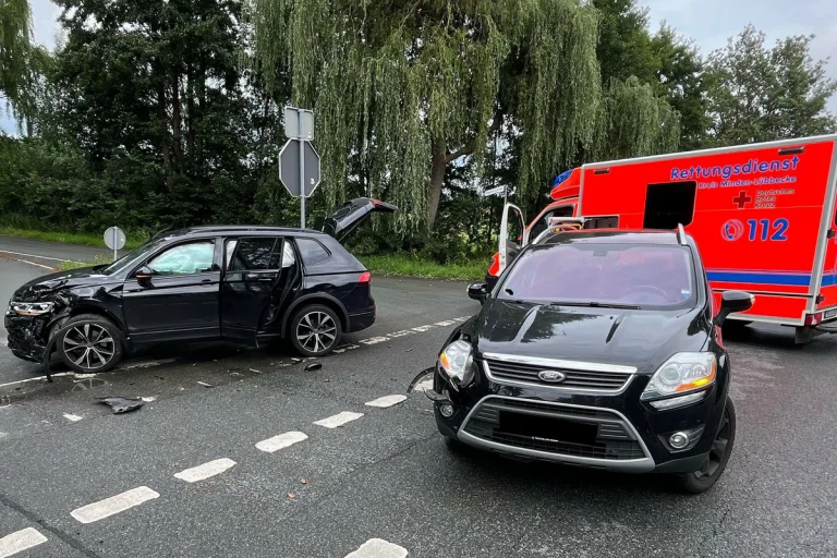 Petershagen NW – Unfall von zwei Pkw beim Abbiegen