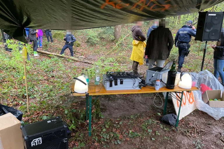 St. Gallen - Illegale Party von der Polizei aufgelöst