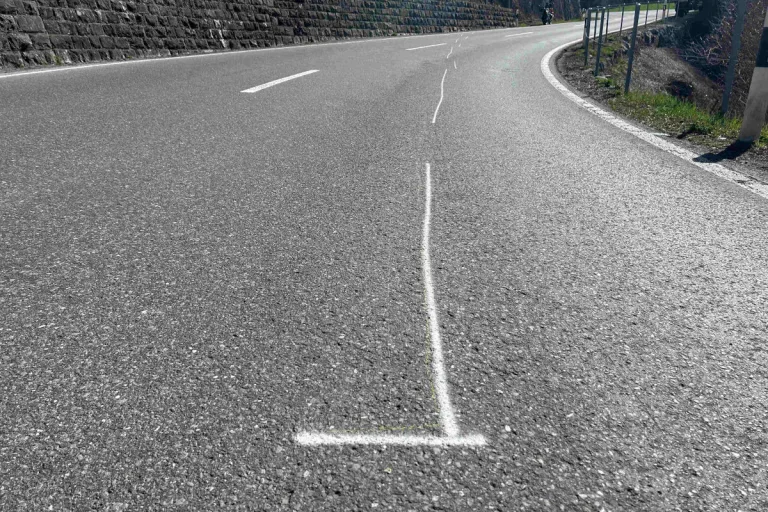 Urnäsch AR – Mann mit Motorrad bei Unfall verletzt