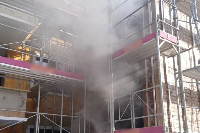 Ibach SZ - Kleinbrand auf Baustelle