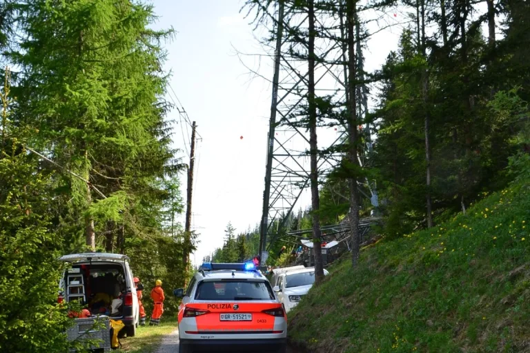 Tragischer Arbeitunsfall in Zuoz GR - 39-Jähriger stürzt vom Mast ab!